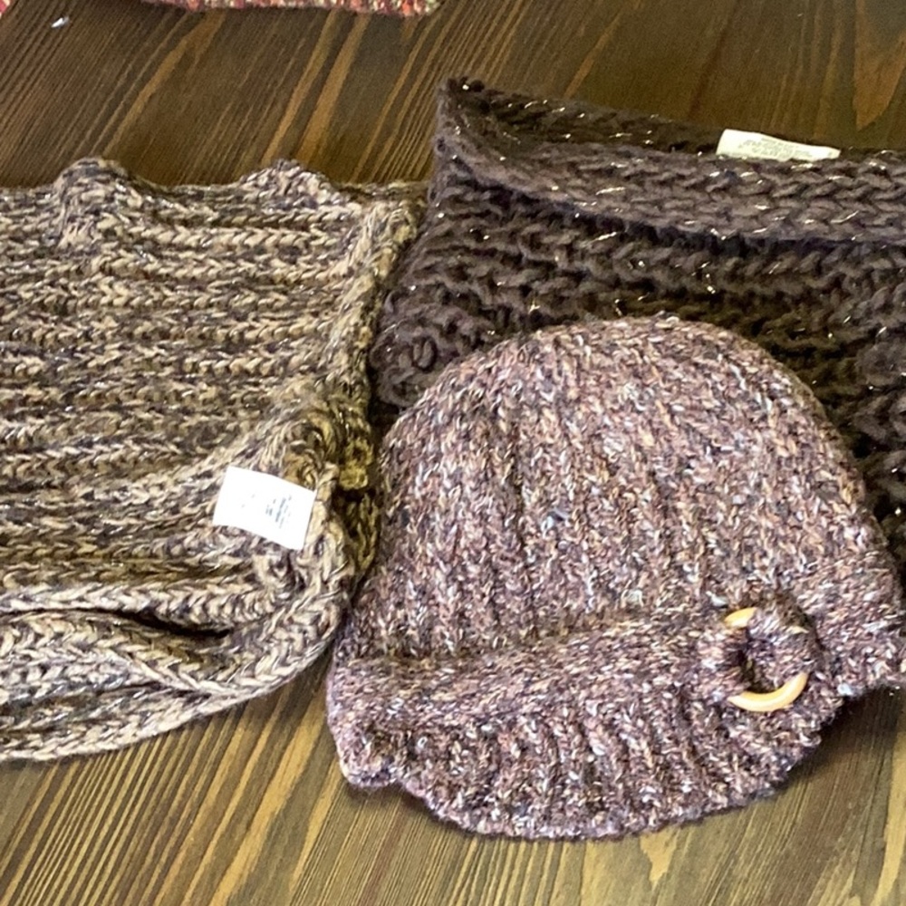 FINAL SALE PRICE Set of 2 Infinity Scarves and Hat